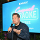 Imagen para el artículo titulado ¿James Corden dijo por accidente cómo hackear el piloto automático de Tesla?
